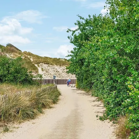 2 Bedroom Awesome In Bredene