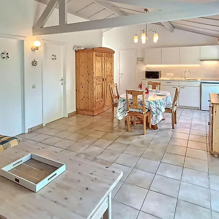 2 Bedroom Awesome In בית נופש
