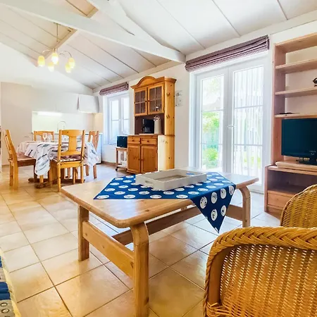 2 Bedroom Awesome In Holiday home Bredene